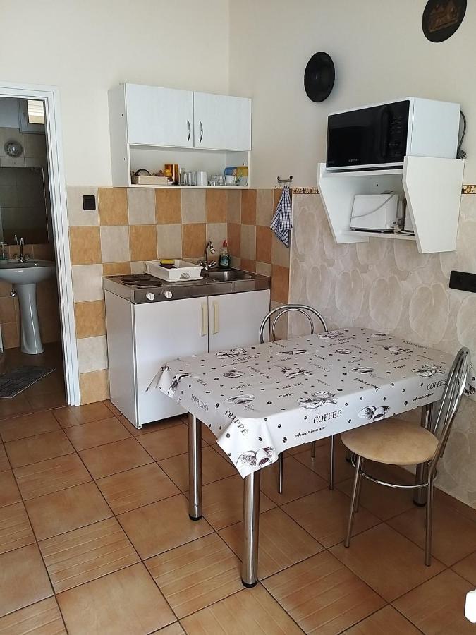 Garden Apartmanhaz 2 Hajduszoboszlo Ngoại thất bức ảnh