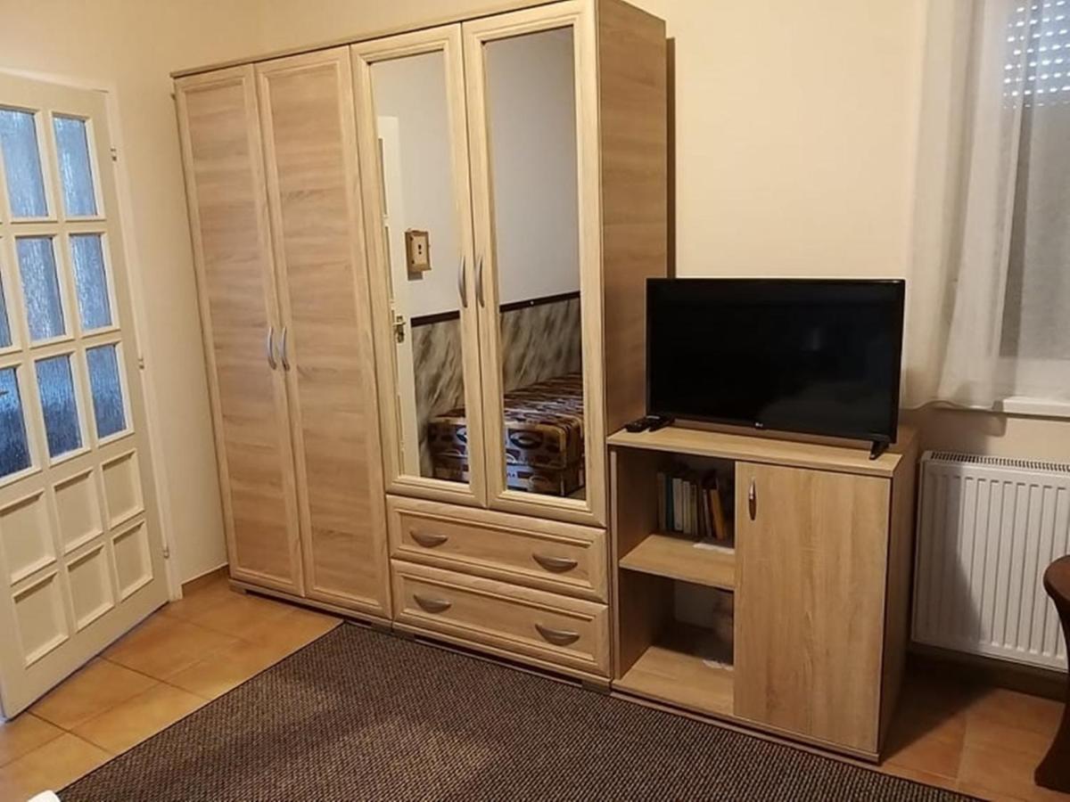 Garden Apartmanhaz 2 Hajduszoboszlo Ngoại thất bức ảnh